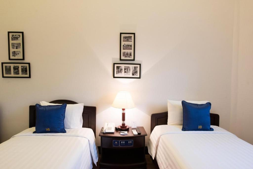 Hoa Binh Hotel Hanoi Exteriör bild