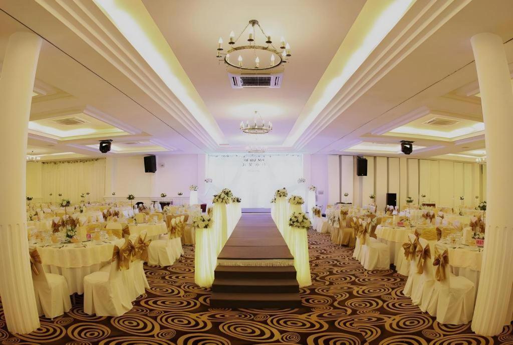 Hoa Binh Hotel Hanoi Exteriör bild