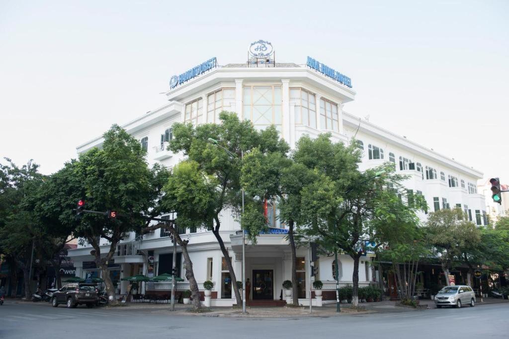 Hoa Binh Hotel Hanoi Exteriör bild