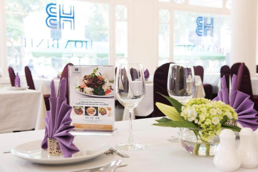 Hoa Binh Hotel Hanoi Exteriör bild